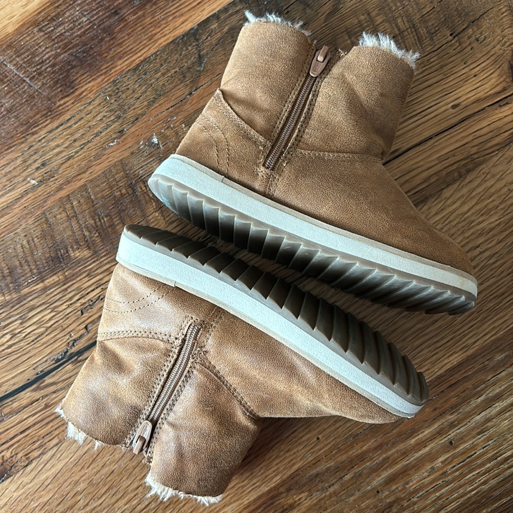 Zara Baby fur lined dream big shoes size 23 eu size 6 us. - Picture 6 of 12